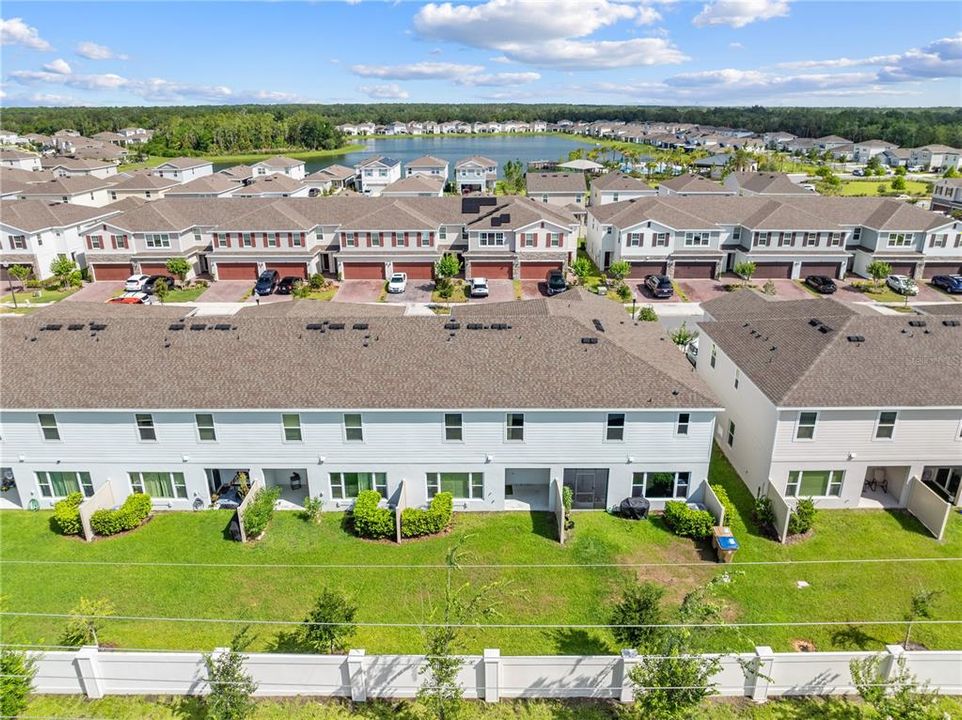 На продажу: $339,900 (4 спален, 2 ванн, 1876 Квадратных фут)