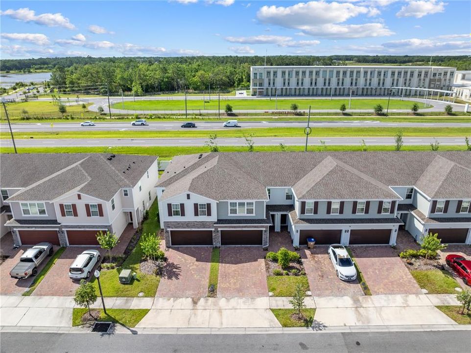 На продажу: $339,900 (4 спален, 2 ванн, 1876 Квадратных фут)