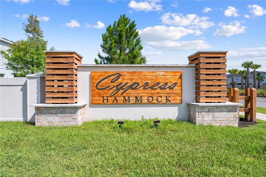На продажу: $339,900 (4 спален, 2 ванн, 1876 Квадратных фут)