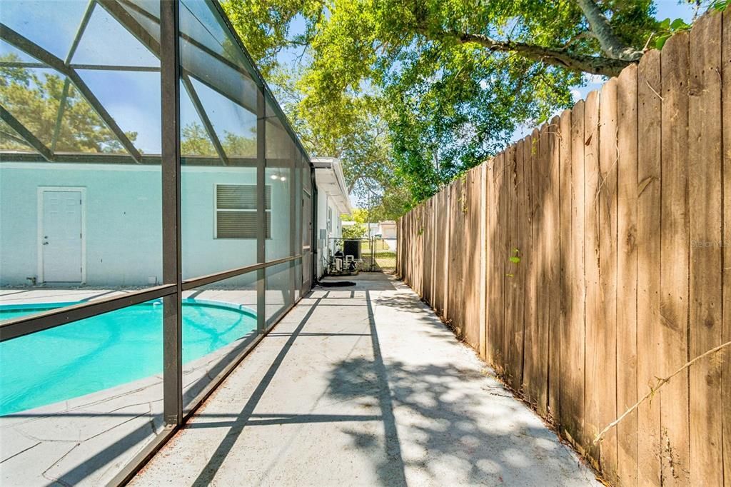 For Sale: $575,000 (4 beds, 2 baths, 1799 Square Feet)