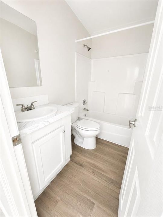 En Venta: $199,900 (3 camas, 2 baños, 1098 Pies cuadrados)