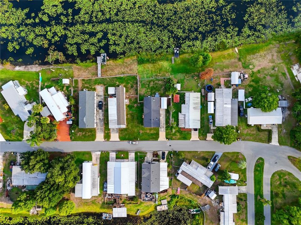 На продажу: $219,900 (3 спален, 2 ванн, 1404 Квадратных фут)