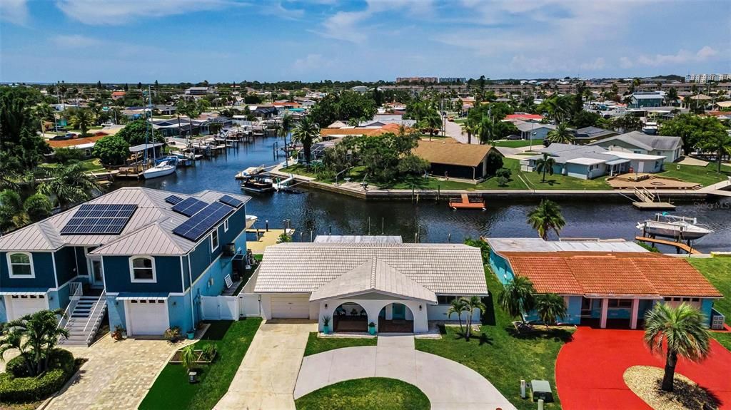 En Venta: $450,000 (2 camas, 2 baños, 1266 Pies cuadrados)