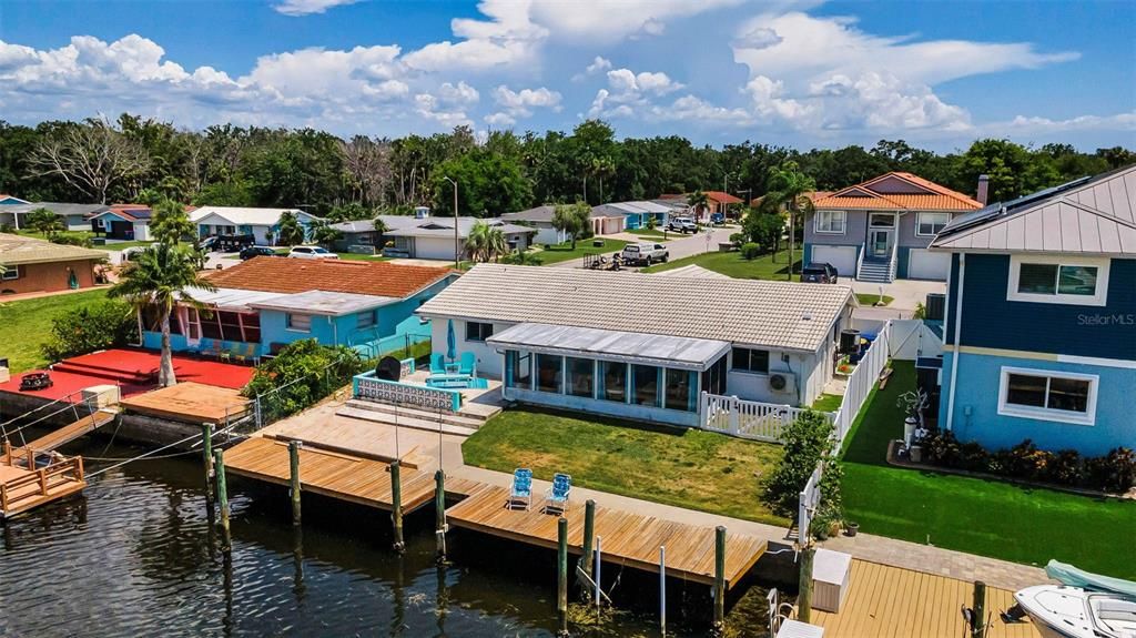 En Venta: $450,000 (2 camas, 2 baños, 1266 Pies cuadrados)