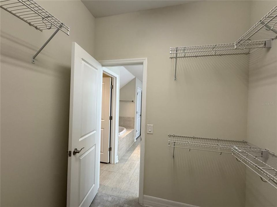 В аренду: $3,600 (4 спален, 3 ванн, 2910 Квадратных фут)
