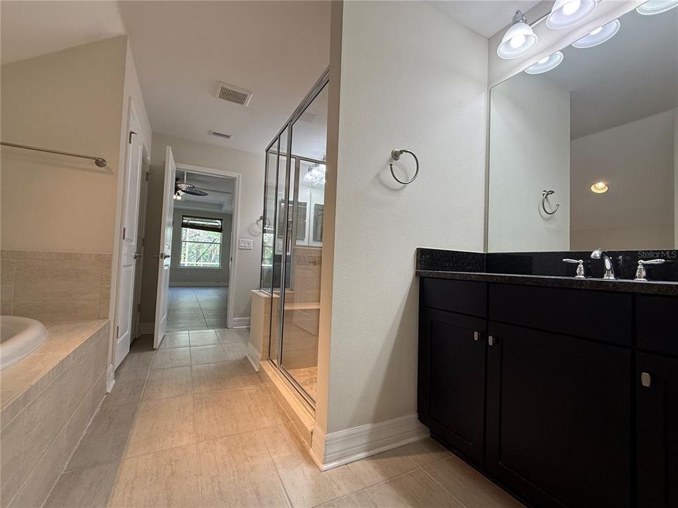 В аренду: $3,600 (4 спален, 3 ванн, 2910 Квадратных фут)