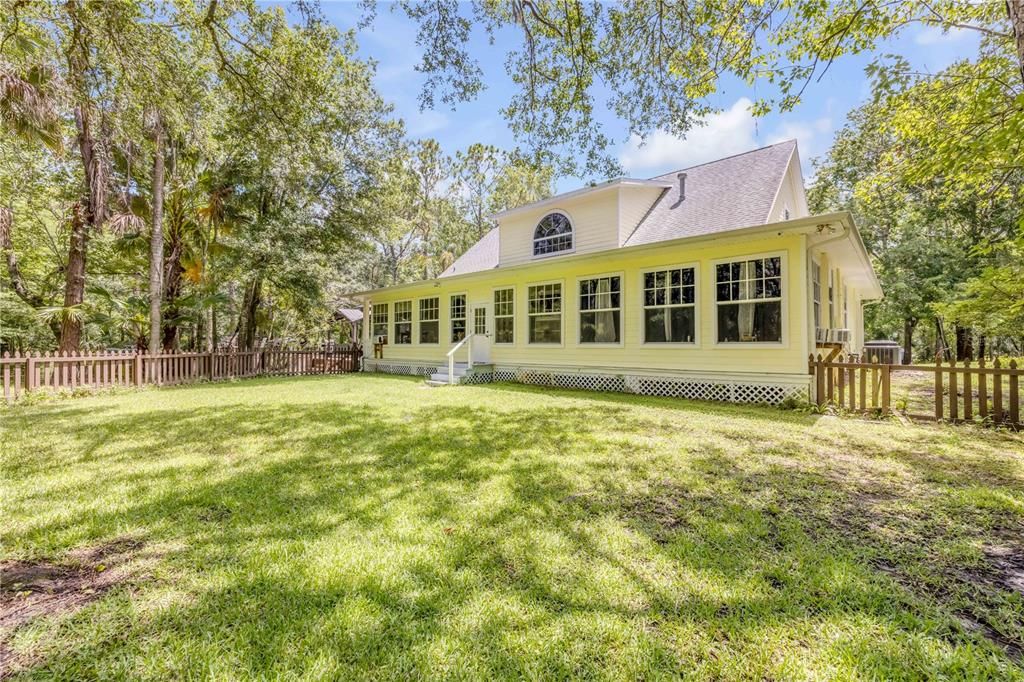 For Sale: $1,300,000 (3 beds, 2 baths, 2241 Square Feet)