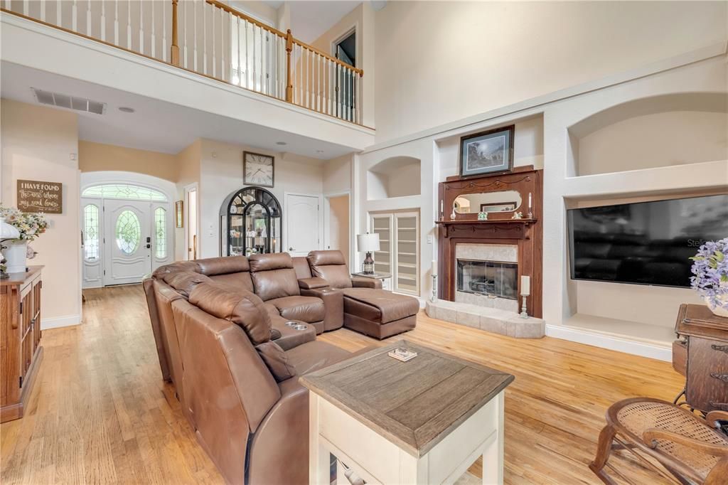For Sale: $1,300,000 (3 beds, 2 baths, 2241 Square Feet)