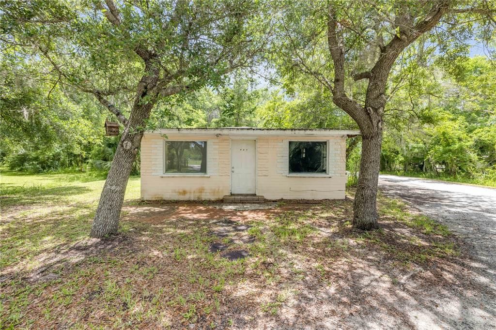 For Sale: $1,300,000 (3 beds, 2 baths, 2241 Square Feet)