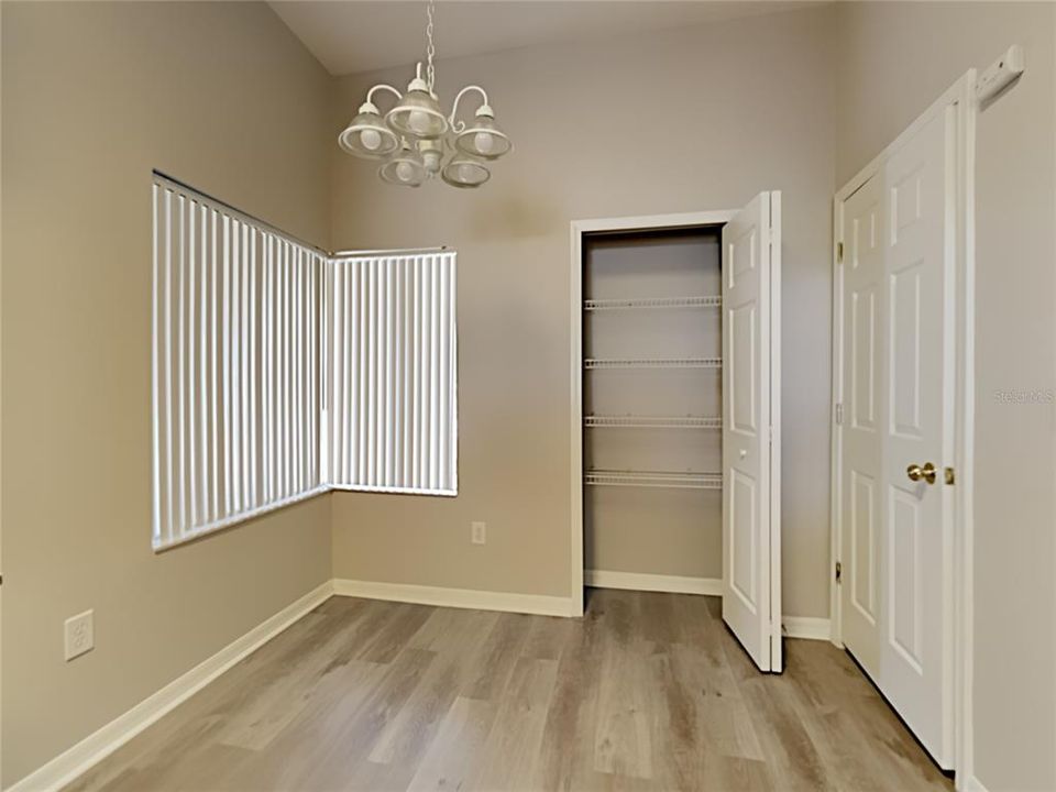 For Rent: $2,289 (4 beds, 2 baths, 1544 Square Feet)
