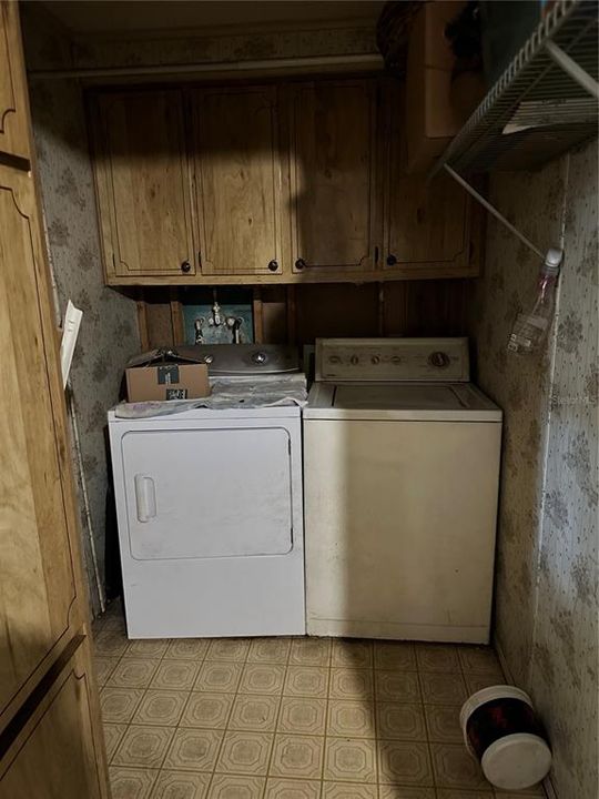 Active With Contract: $99,000 (2 beds, 2 baths, 1144 Square Feet)