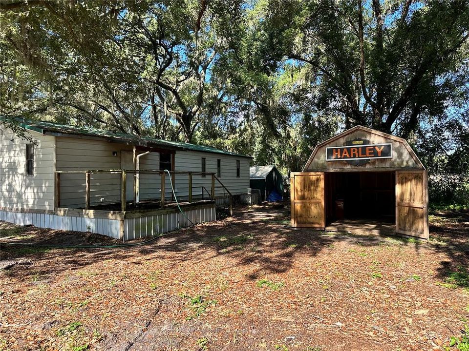 Active With Contract: $99,000 (2 beds, 2 baths, 1144 Square Feet)