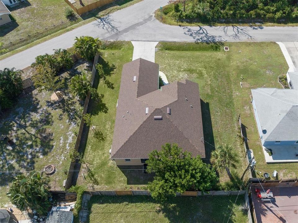 For Rent: $2,800 (3 beds, 2 baths, 1831 Square Feet)