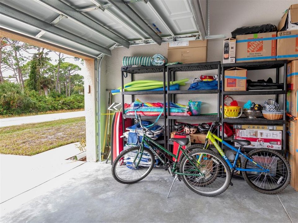 For Rent: $2,800 (3 beds, 2 baths, 1831 Square Feet)