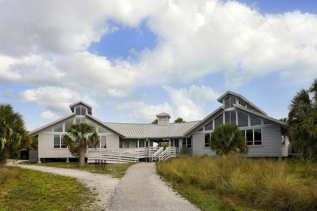 For Rent: $2,800 (3 beds, 2 baths, 1831 Square Feet)
