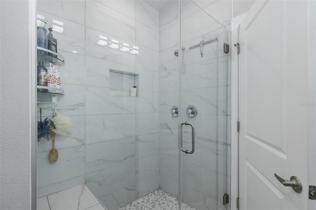 На продажу: $392,500 (3 спален, 3 ванн, 1991 Квадратных фут)