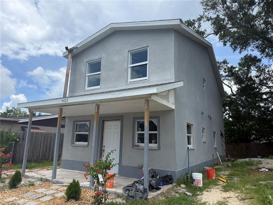 На продажу: $360,000 (4 спален, 2 ванн, 1550 Квадратных фут)