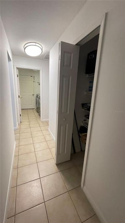На продажу: $348,900 (4 спален, 2 ванн, 2235 Квадратных фут)