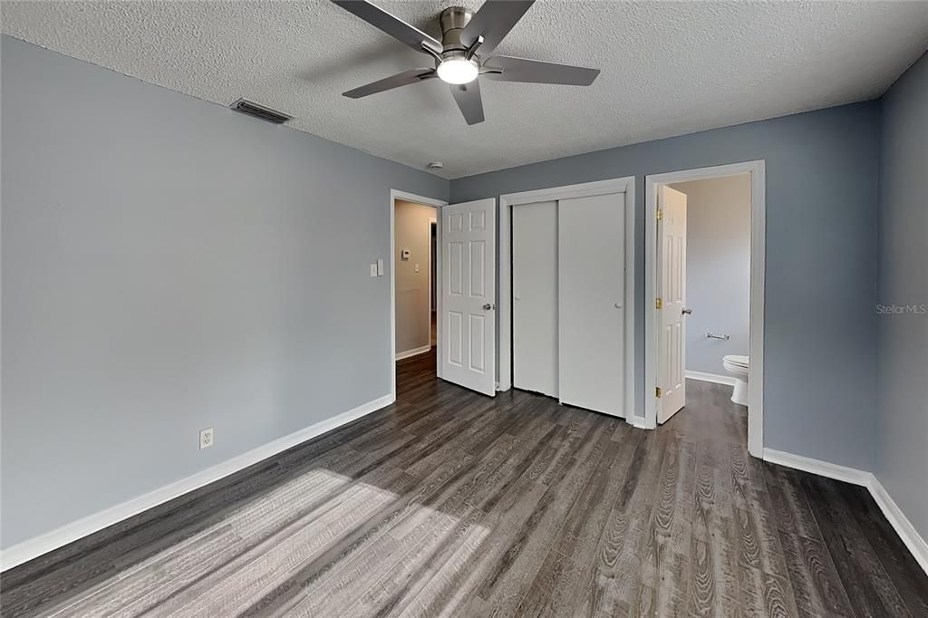 В аренду: $1,949 (4 спален, 1 ванн, 1104 Квадратных фут)