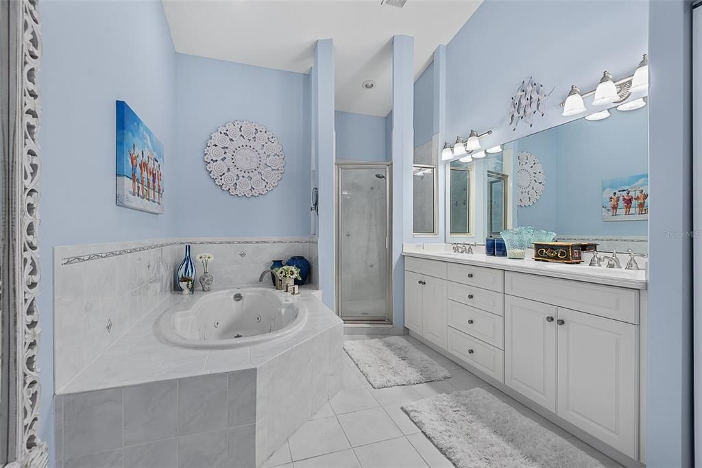 For Sale: $465,000 (3 beds, 3 baths, 2149 Square Feet)