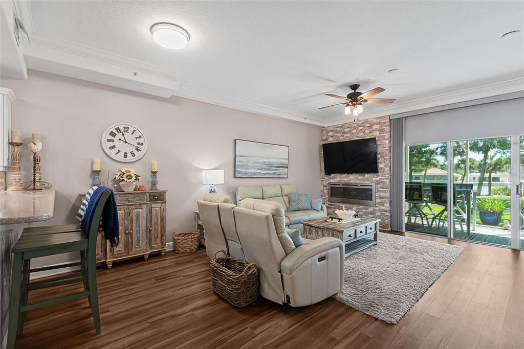 For Sale: $465,000 (3 beds, 3 baths, 2149 Square Feet)