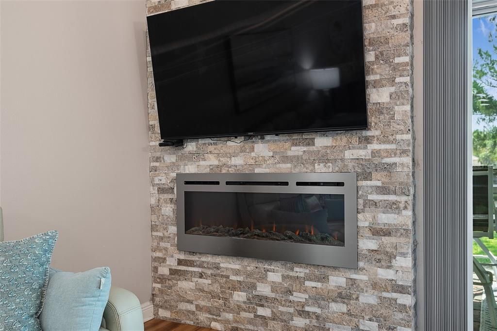 For Sale: $465,000 (3 beds, 3 baths, 2149 Square Feet)
