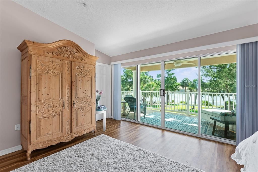 For Sale: $465,000 (3 beds, 3 baths, 2149 Square Feet)