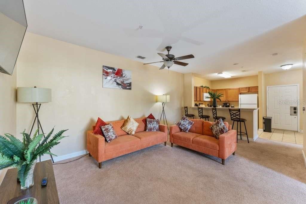 For Rent: $2,400 (3 beds, 2 baths, 1269 Square Feet)