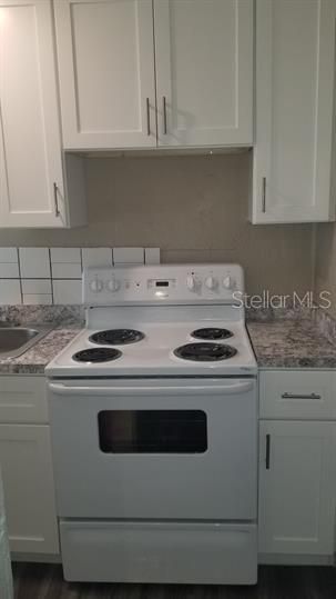 For Rent: $950 (0 beds, 1 baths, 300 Square Feet)