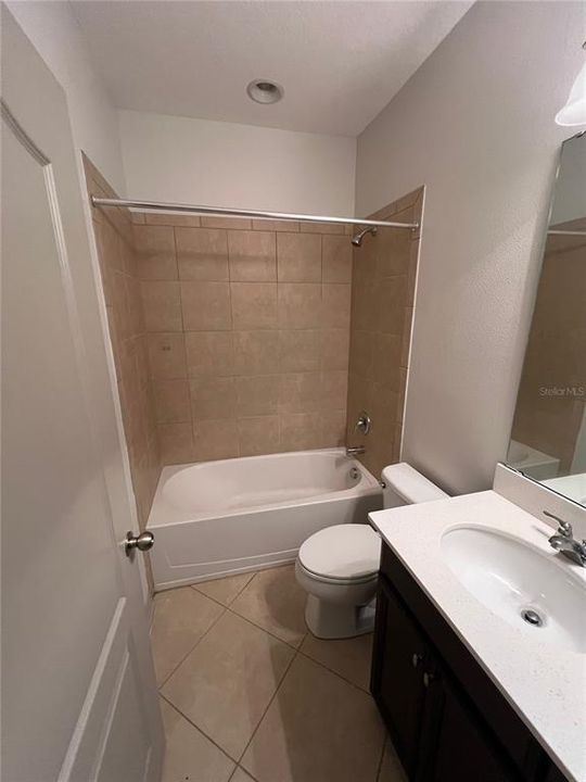 В аренду: $2,200 (3 спален, 2 ванн, 1281 Квадратных фут)