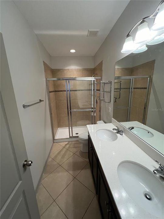 В аренду: $2,200 (3 спален, 2 ванн, 1281 Квадратных фут)