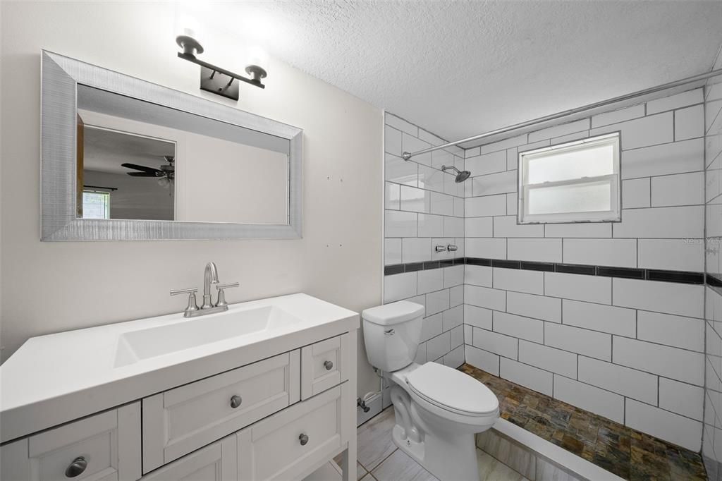 For Sale: $245,000 (3 beds, 2 baths, 1692 Square Feet)