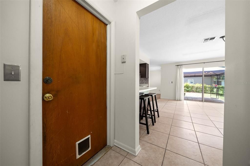 For Sale: $245,000 (3 beds, 2 baths, 1692 Square Feet)