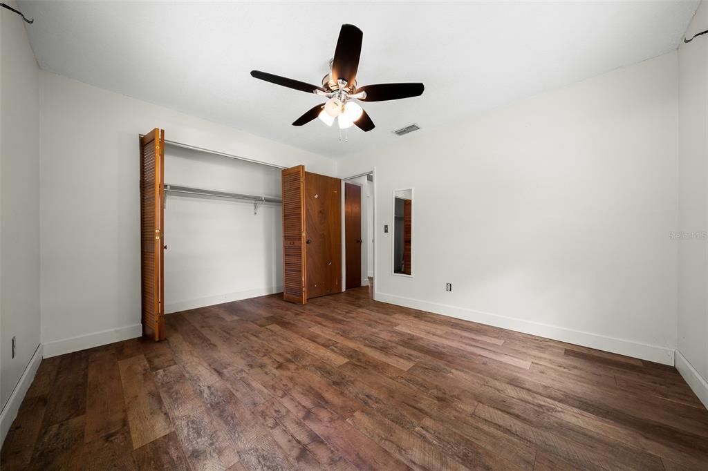 For Sale: $245,000 (3 beds, 2 baths, 1692 Square Feet)