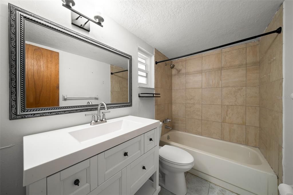 For Sale: $245,000 (3 beds, 2 baths, 1692 Square Feet)