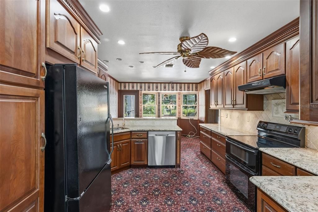 : $675,000 (4 beds, 3 baths, 2658 Square Feet)