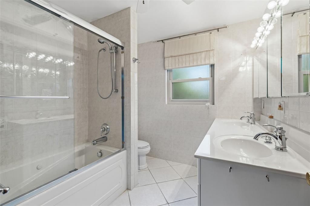 : $675,000 (4 beds, 3 baths, 2658 Square Feet)