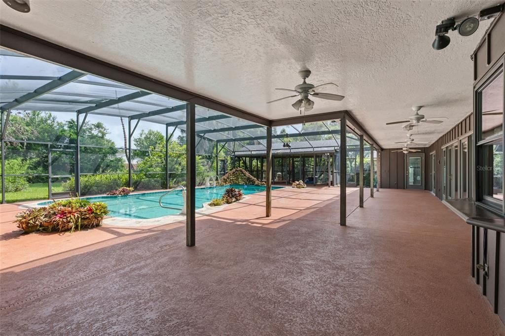 : $675,000 (4 beds, 3 baths, 2658 Square Feet)