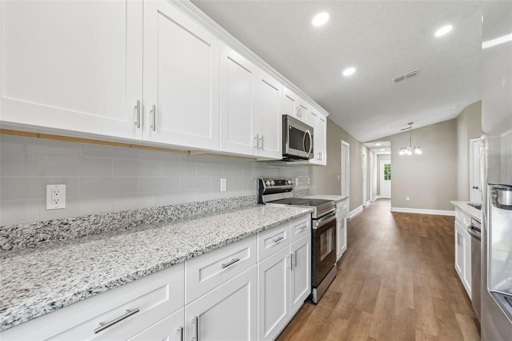 En Venta: $449,999 (3 camas, 2 baños, 1384 Pies cuadrados)