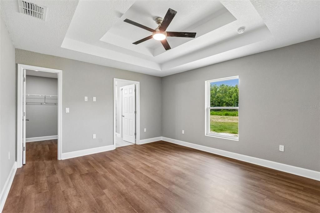 En Venta: $449,999 (3 camas, 2 baños, 1384 Pies cuadrados)