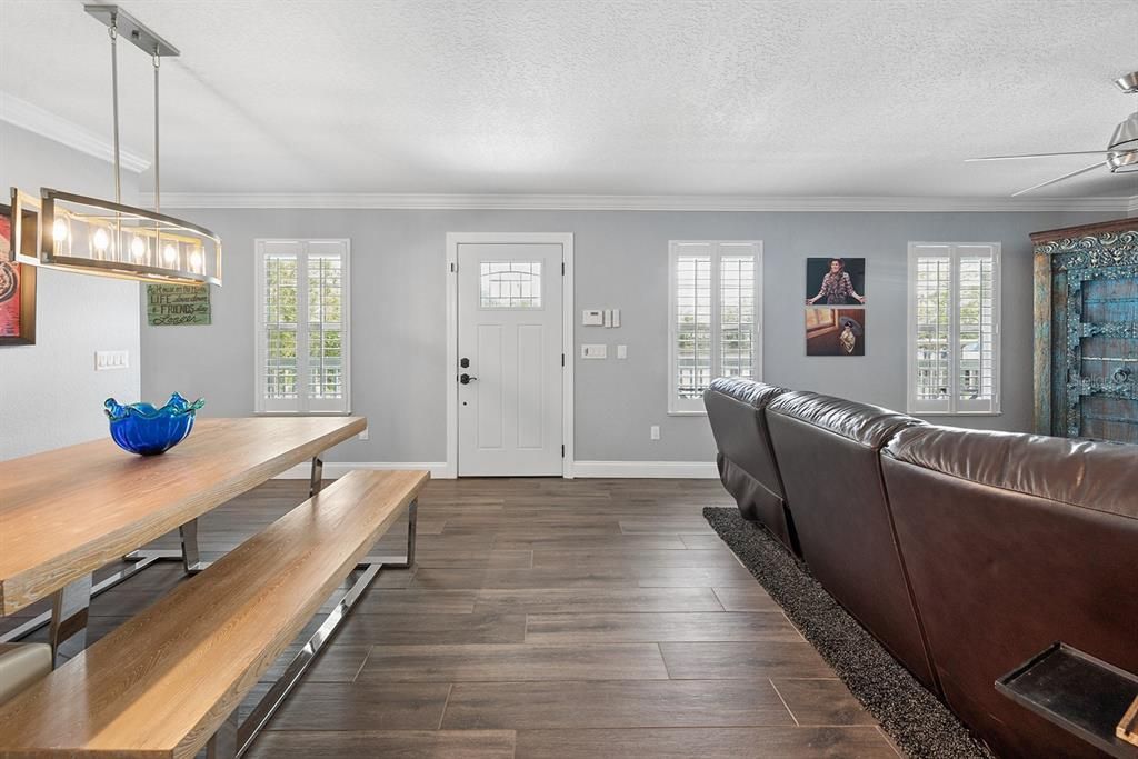 For Sale: $698,000 (3 beds, 2 baths, 1300 Square Feet)