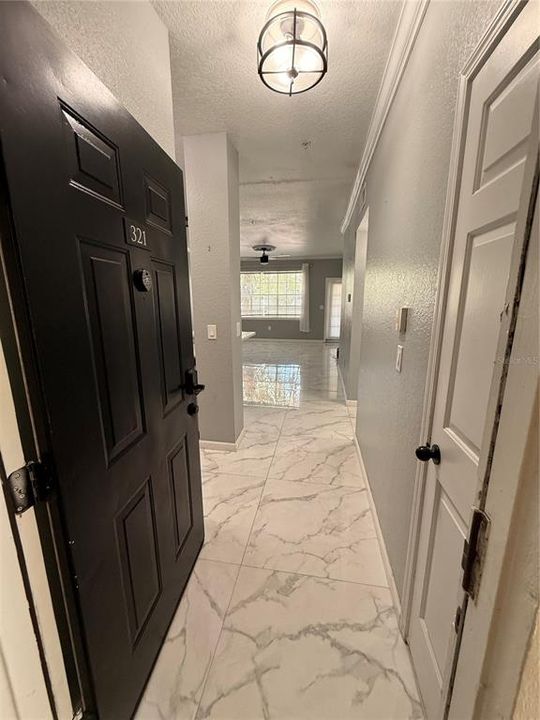 В аренду: $1,850 (2 спален, 2 ванн, 1014 Квадратных фут)