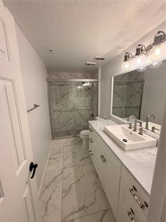 В аренду: $1,850 (2 спален, 2 ванн, 1014 Квадратных фут)