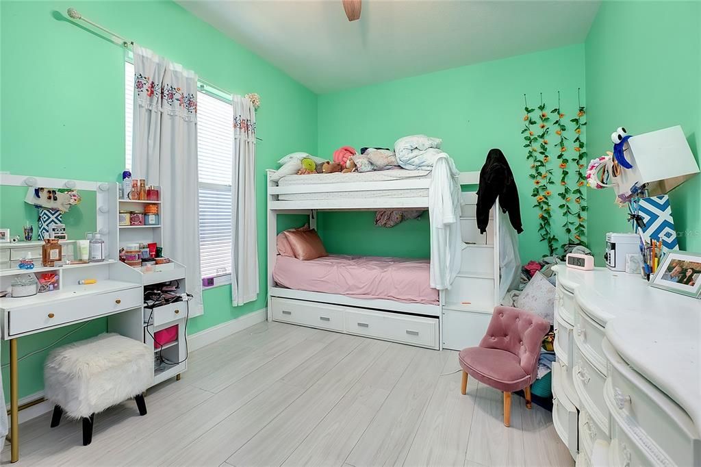 For Rent: $4,700 (3 beds, 3 baths, 2368 Square Feet)