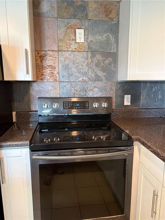 В аренду: $2,500 (2 спален, 2 ванн, 1200 Квадратных фут)