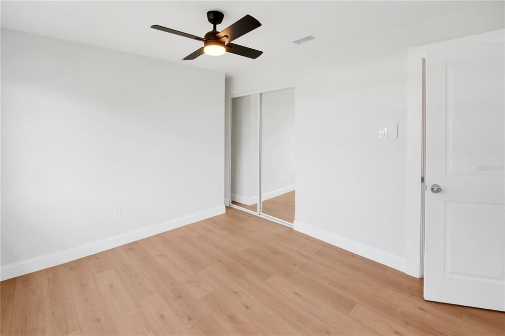 En Venta: $400,000 (4 camas, 2 baños, 1288 Pies cuadrados)