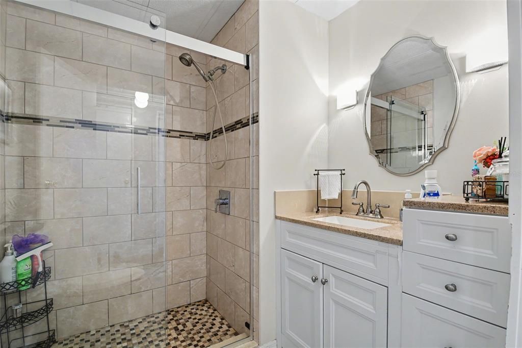 For Sale: $155,000 (2 beds, 2 baths, 1104 Square Feet)