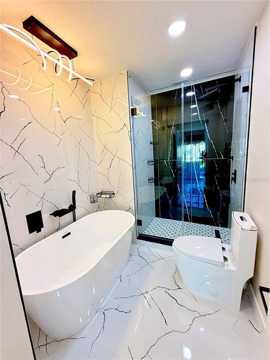 На продажу: $895,000 (4 спален, 2 ванн, 1950 Квадратных фут)