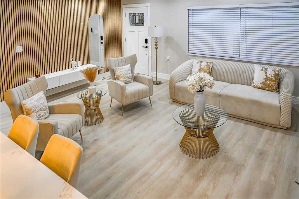 На продажу: $895,000 (4 спален, 2 ванн, 1950 Квадратных фут)