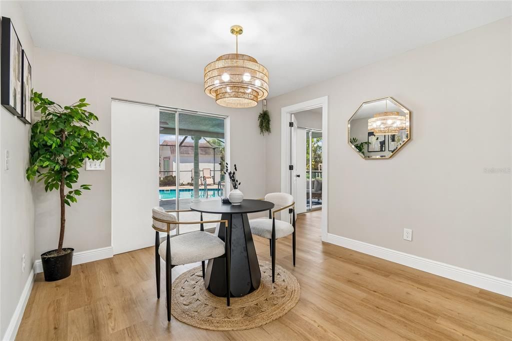En Venta: $739,900 (4 camas, 2 baños, 1930 Pies cuadrados)